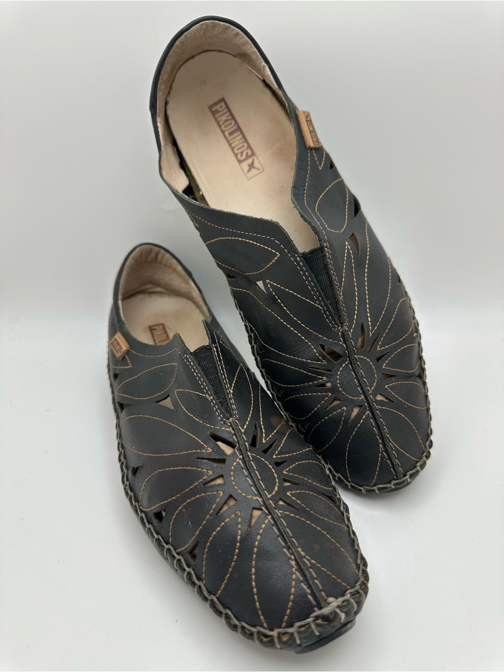 PIKOLINOS Black Leather Slip-On Loafers with Decorative Cutouts
